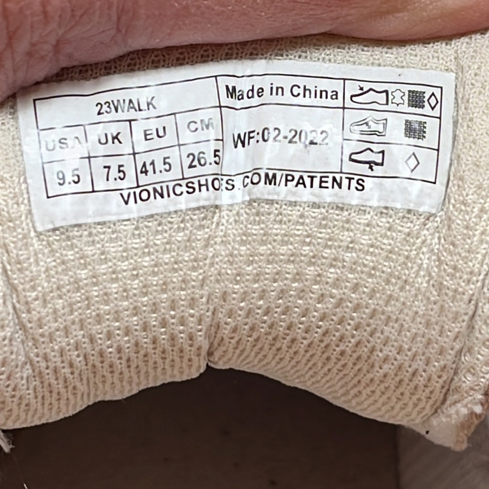 Last chance sale!
Vionic Cream Athletic Shoes with Supportive Sole - Picture 8 of 8